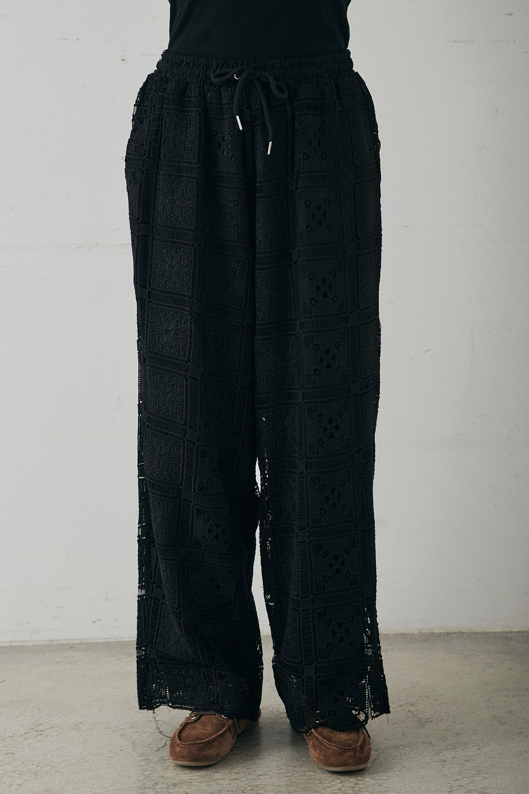 クロシェレースイージーパンツ