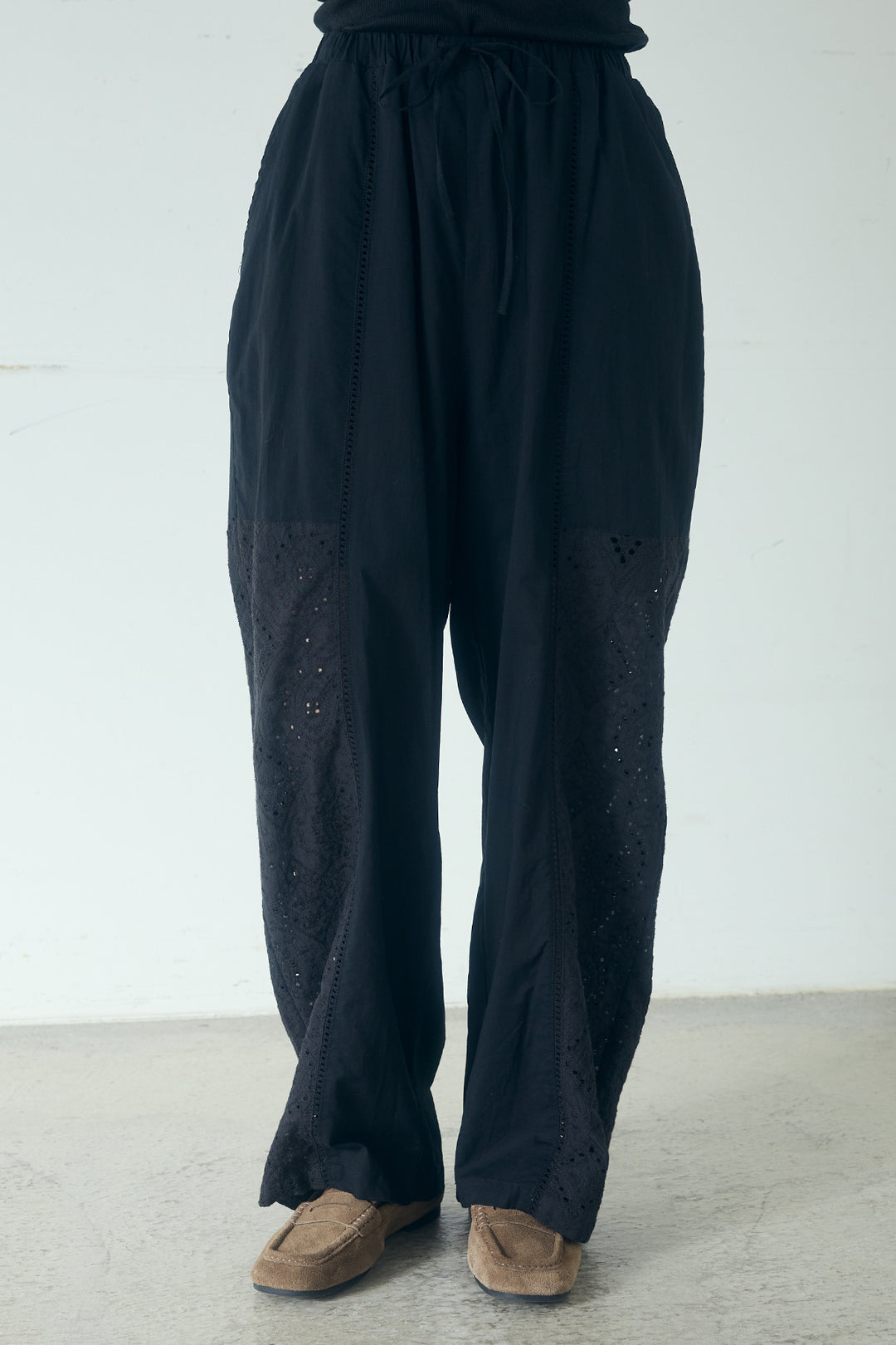 ローンレースイージーパンツ