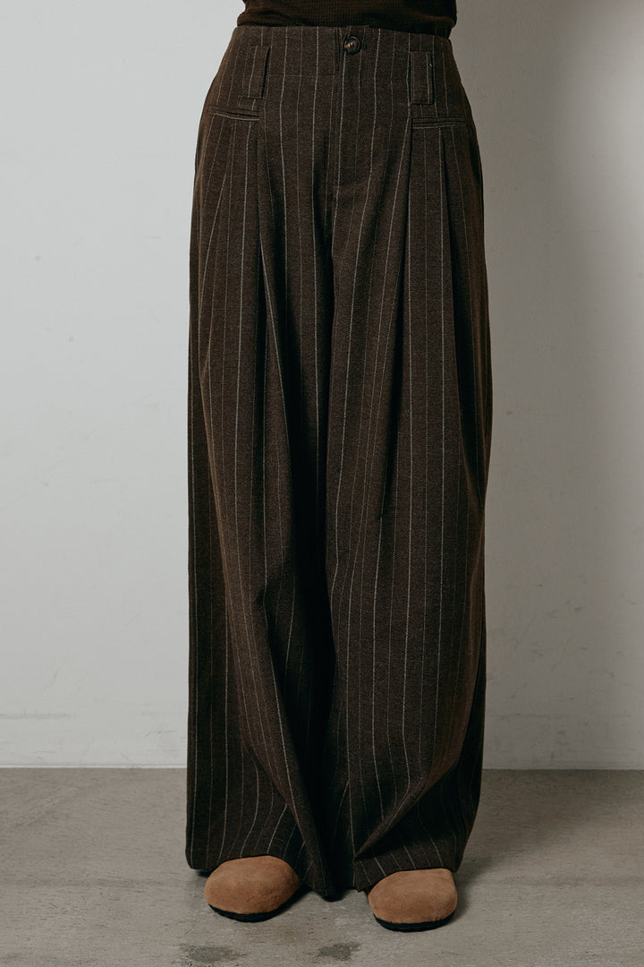 [SET]襟付きレイヤードニットトップス+細ストライプレイヤードデザインパンツ(2set)