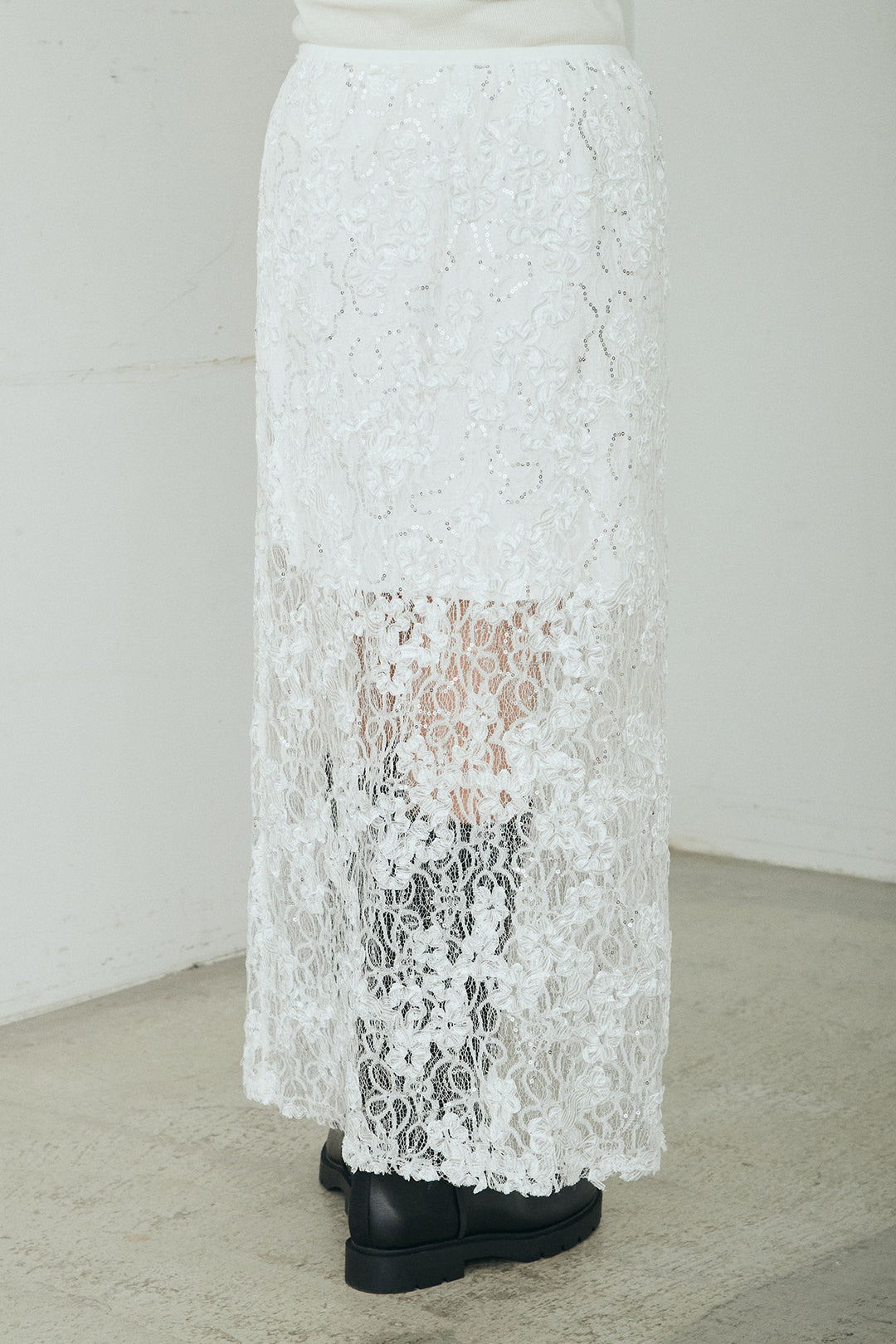 ラメ刺繍デザインスカート