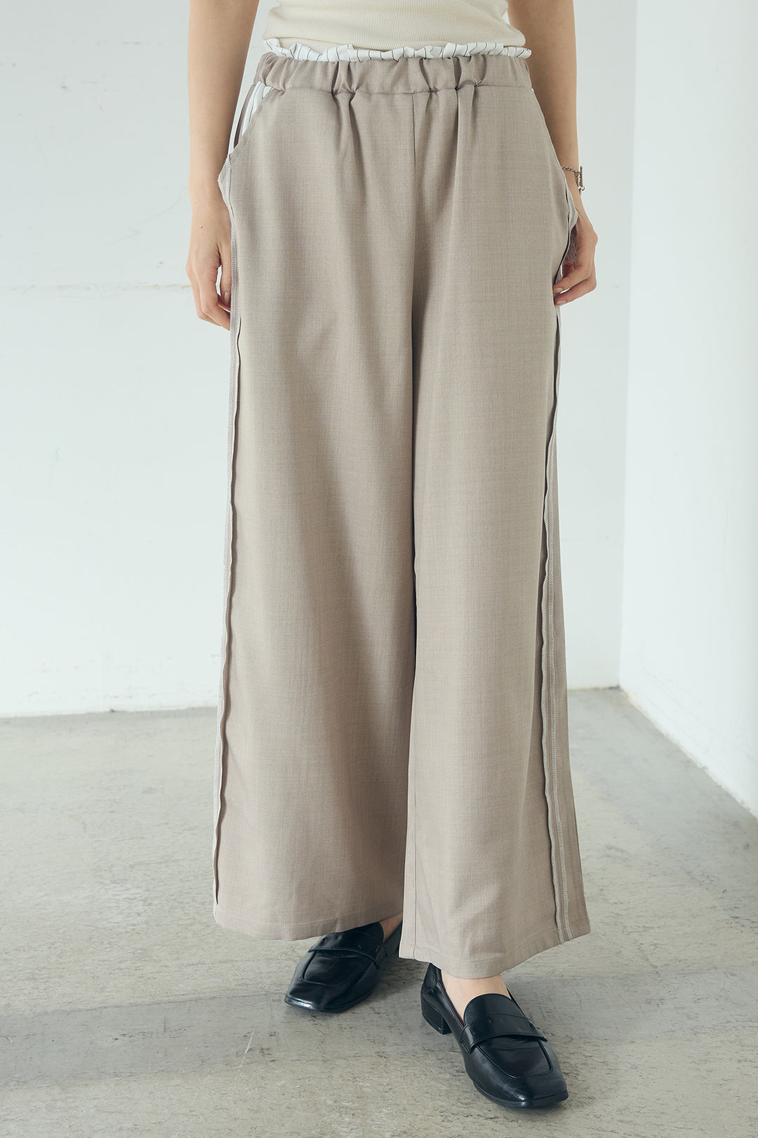 [SET]サイド留め具デザインシャツ+トラックイージーパンツ(2set)