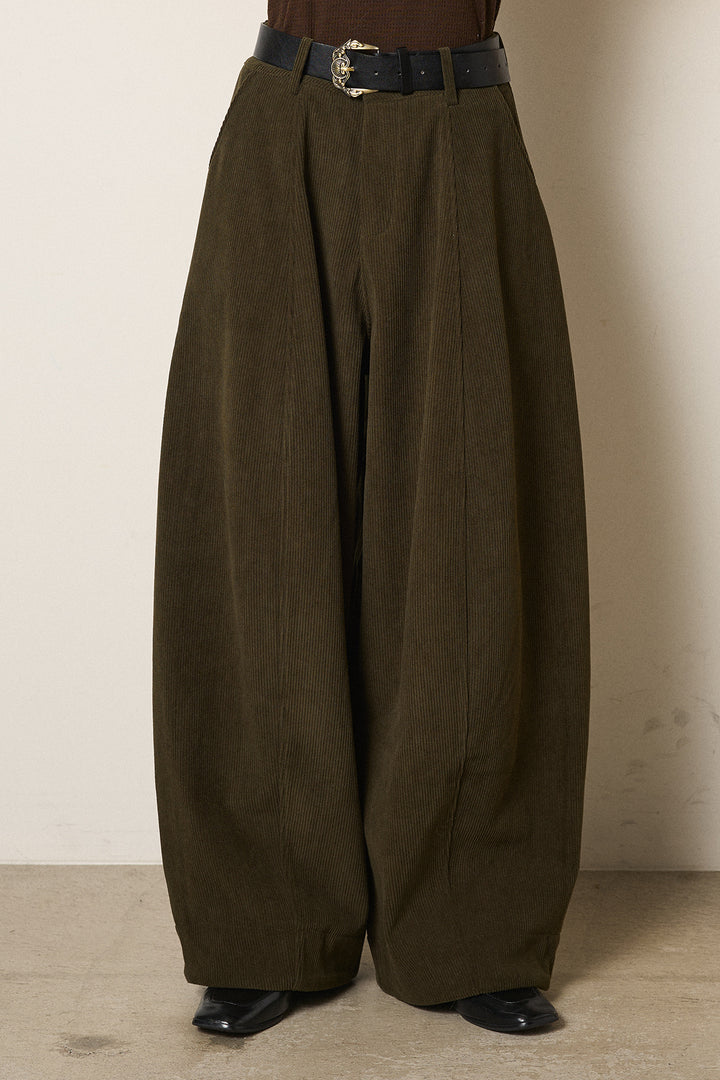 ベルト付きコーデュロイワイドパンツ