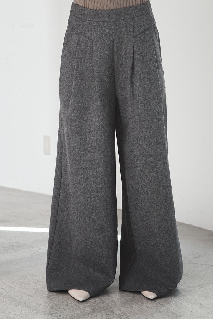 イレギュラータックワイドパンツ