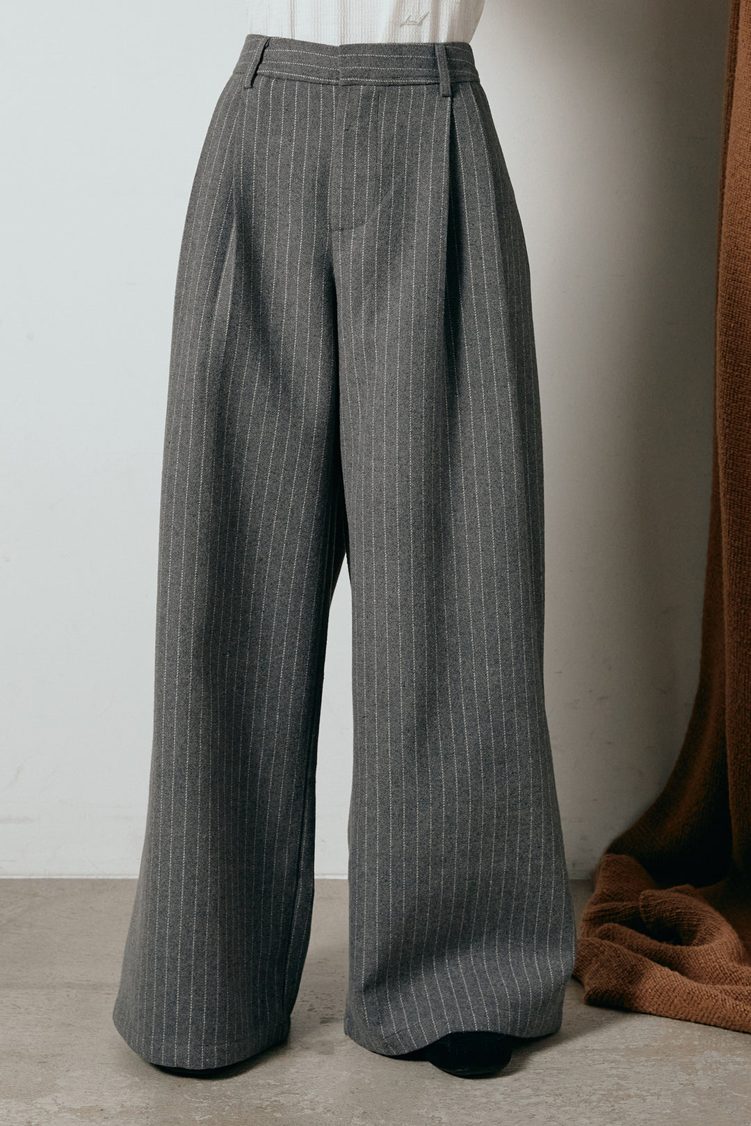 [SET]アシンメトリーフリルニットトップス+ウールライクチェックタックパンツ(2set)