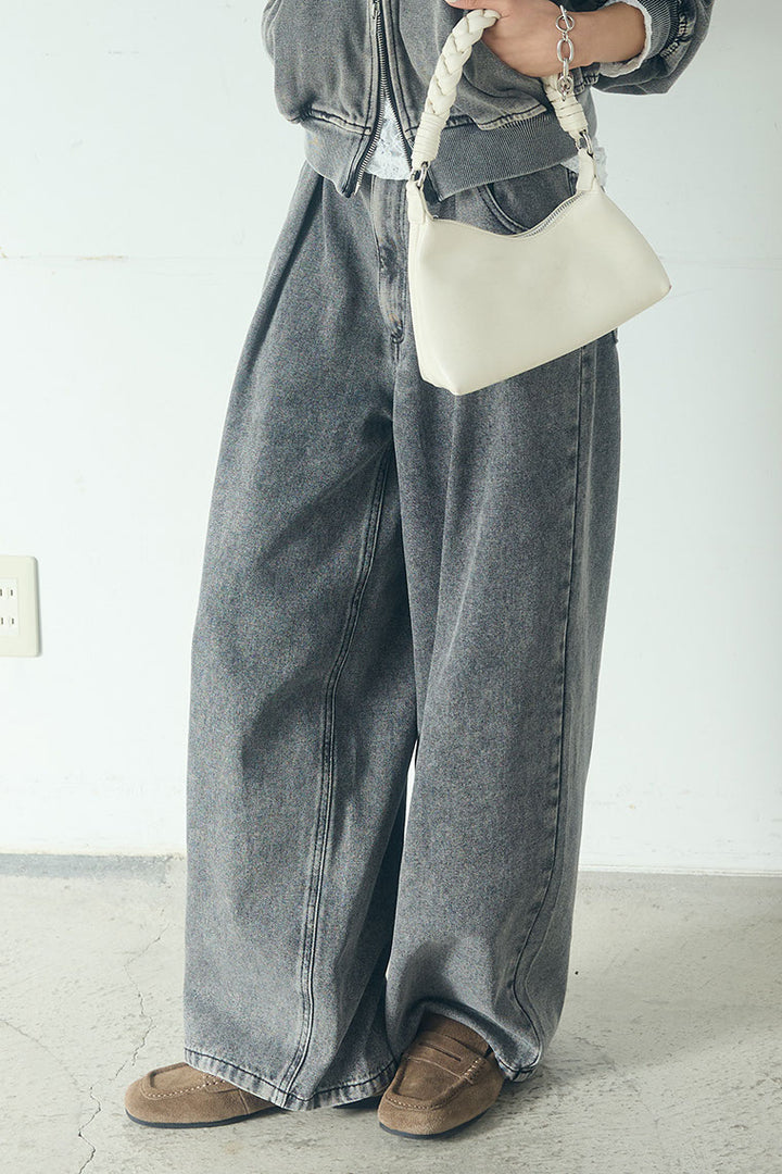 デニムタックカーブパンツ