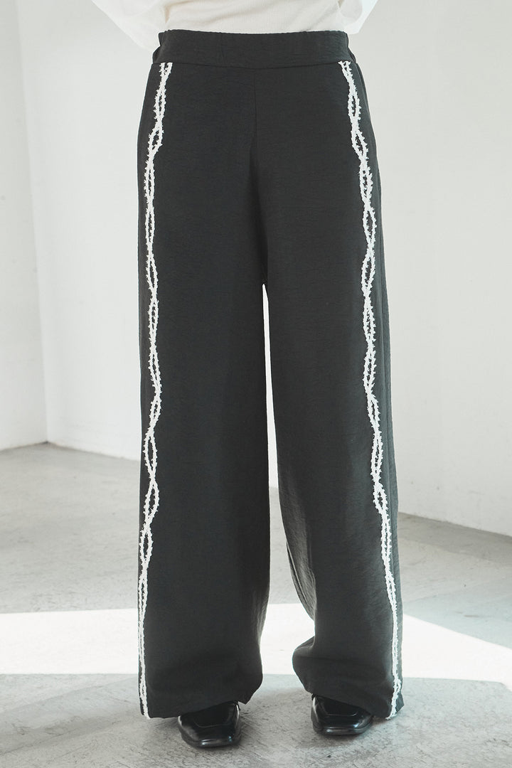 [SET]リラックスメッシュニットトップス+刺繡テープラインパンツ(2set)