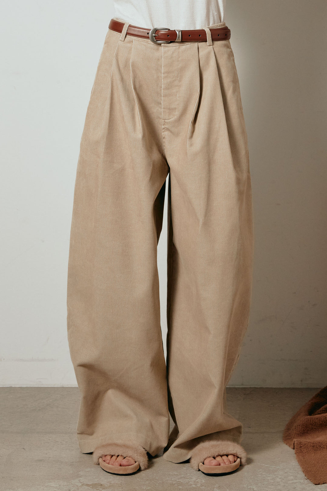 [SET]ハイネックフリンジジップニットトップス+フロントタック入りコーデュロイパンツ(2set)