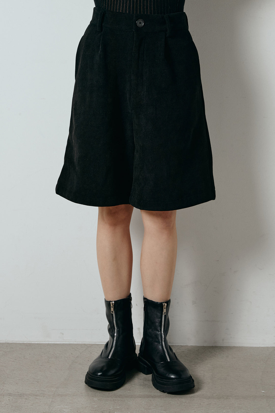 リラックスコーデュロイハーフパンツ