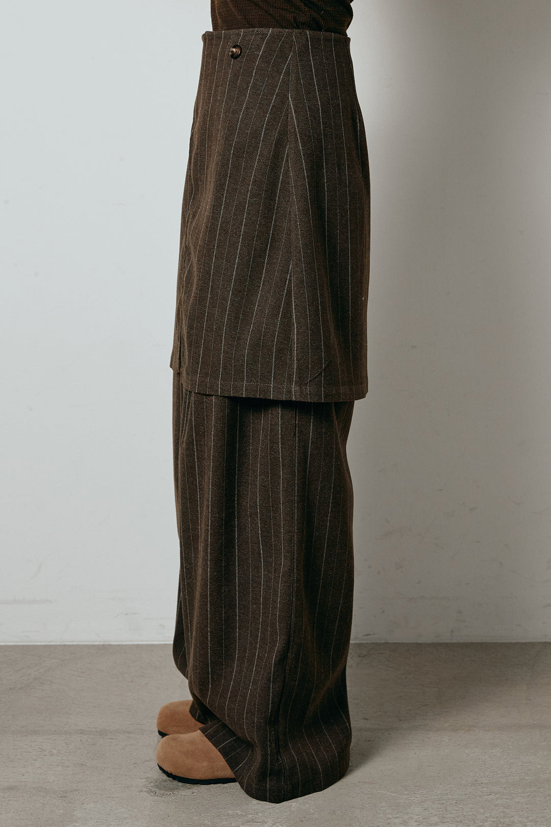 細ストライプレイヤードデザインパンツ