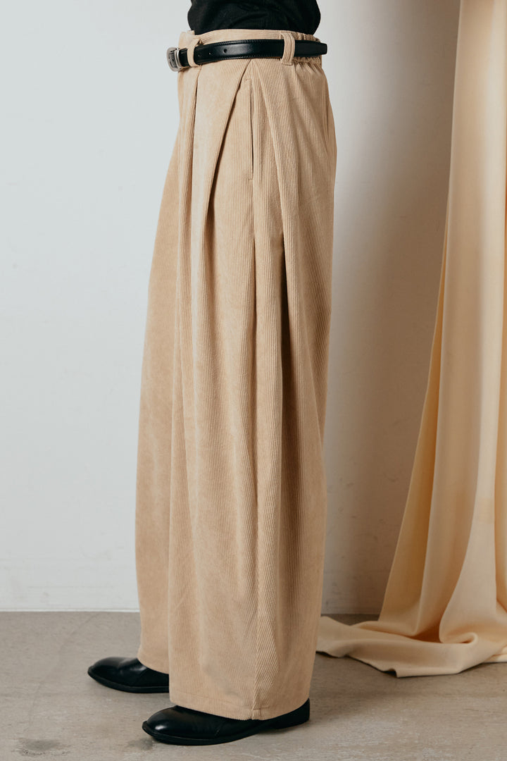 コーデュロイサイドタックコクーンパンツ
