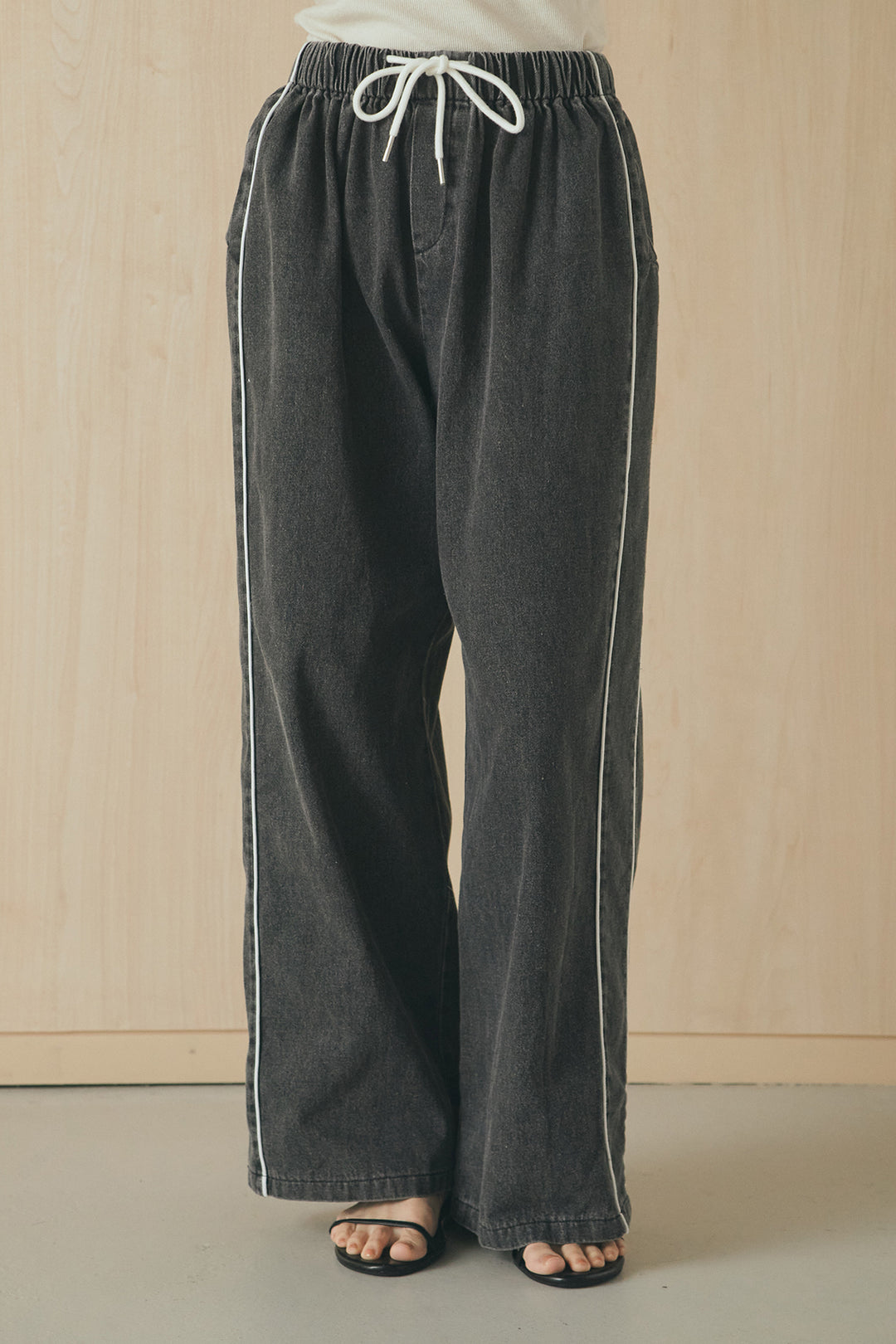 [SET]デニムライクビッグツーポケシアーシャツ+ドロストサイドラインデニムパンツ(2set)