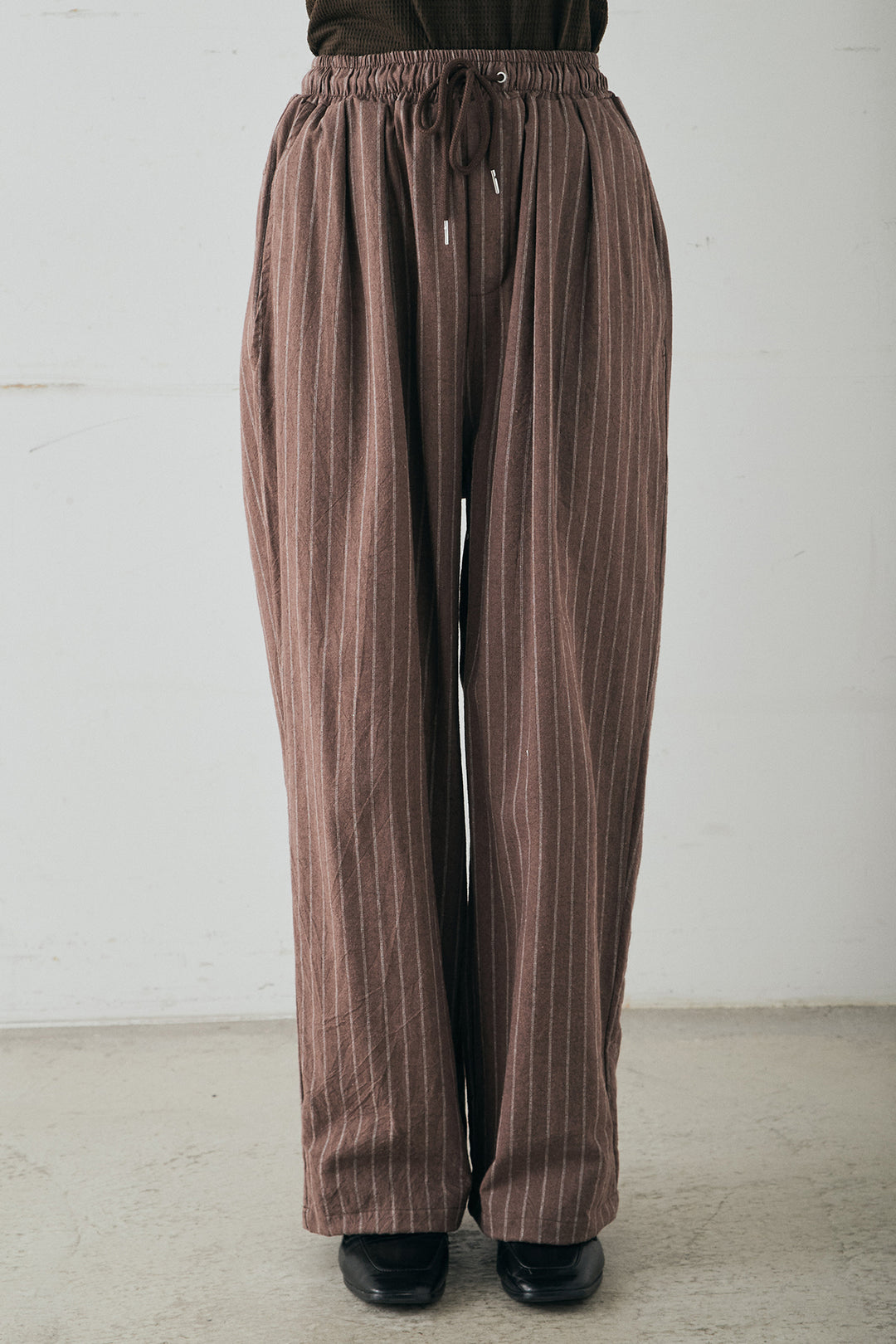 リネンライクストライプタックイージーパンツ