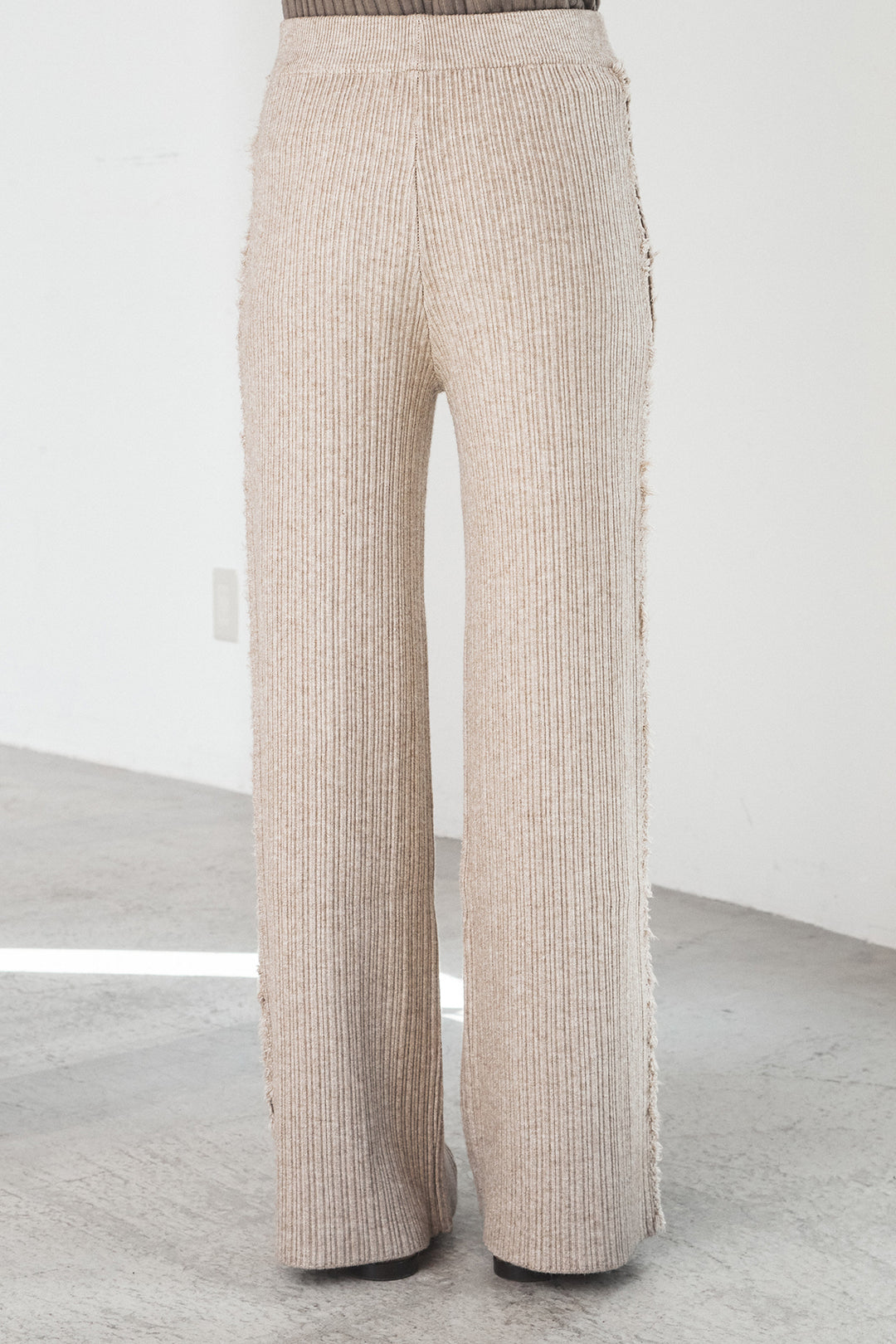 サイドフリンジニットパンツ