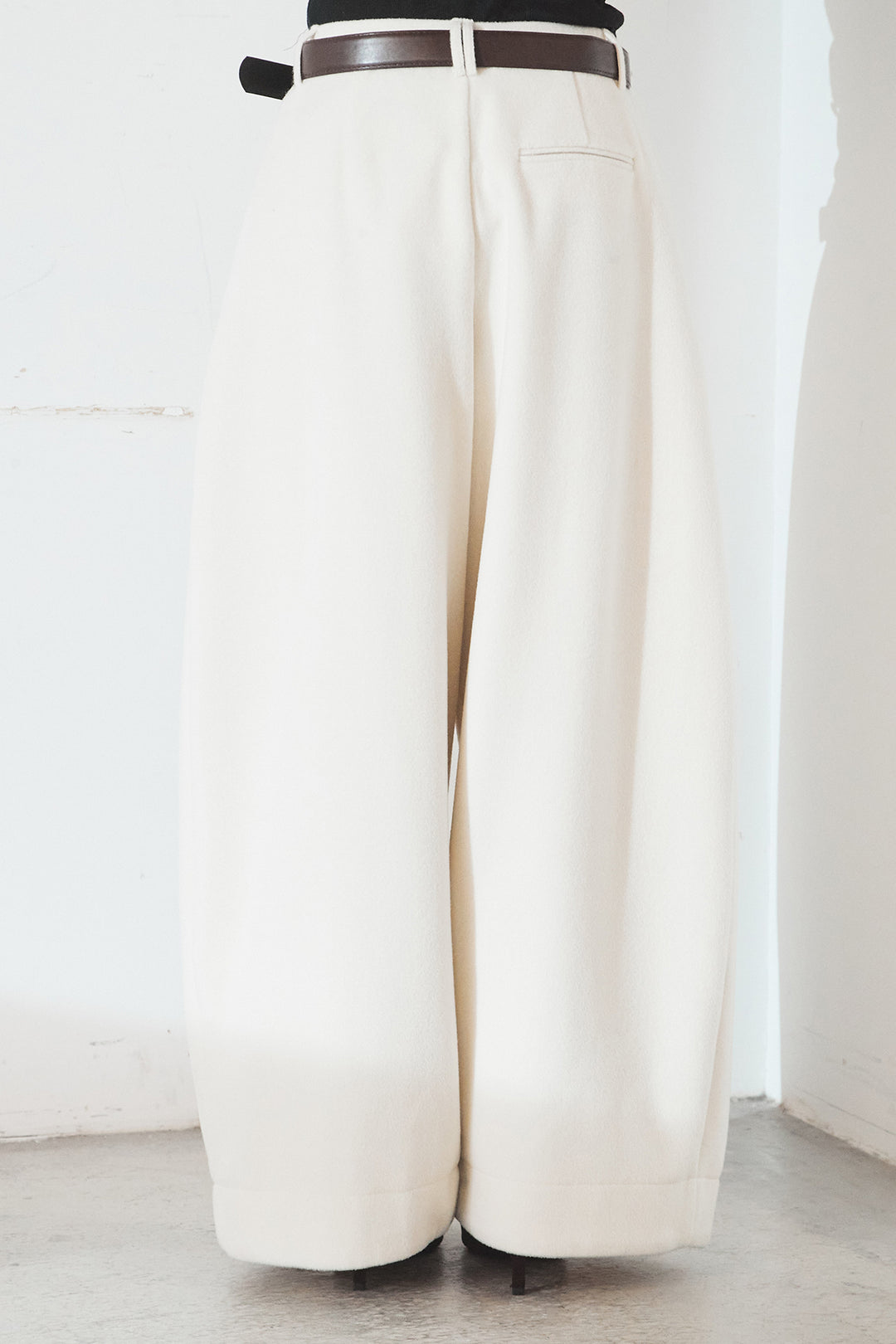 ウールタッチカーブワイドパンツ