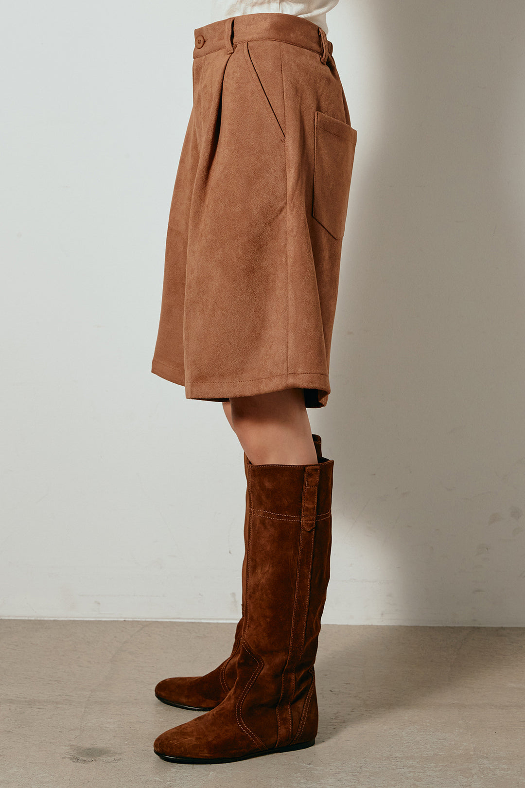 [SET]ミックスシープファースタンドブルゾン+フェイクスウェードハーフパンツ(2set)