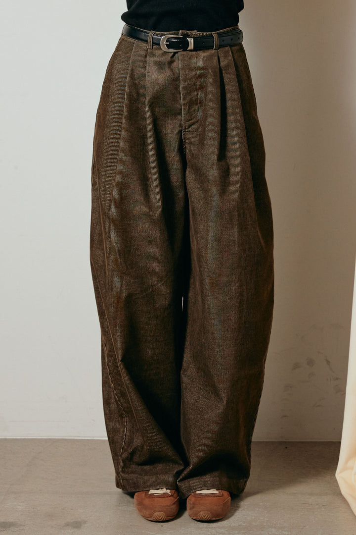 [SET]深Vネックチョウチョヤーンニットトップス+フロントタック入りコーデュロイパンツ(2set)