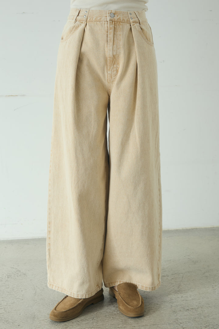 カラーデニムタックカーブパンツ