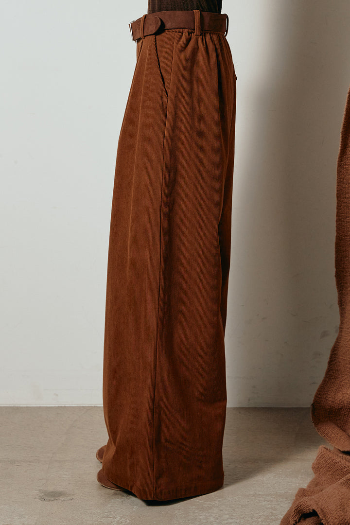 太ベルト付きコーデュロイタックパンツ