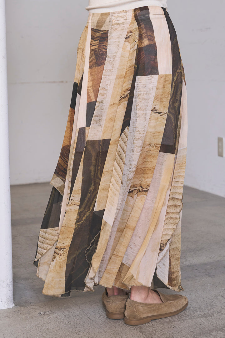 アートペイント柄スカート