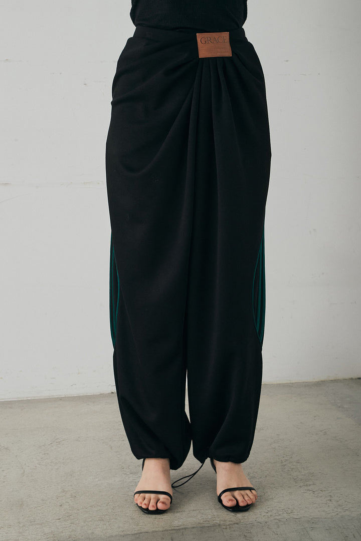 ライトダンボールウェーブラインドレープパンツ