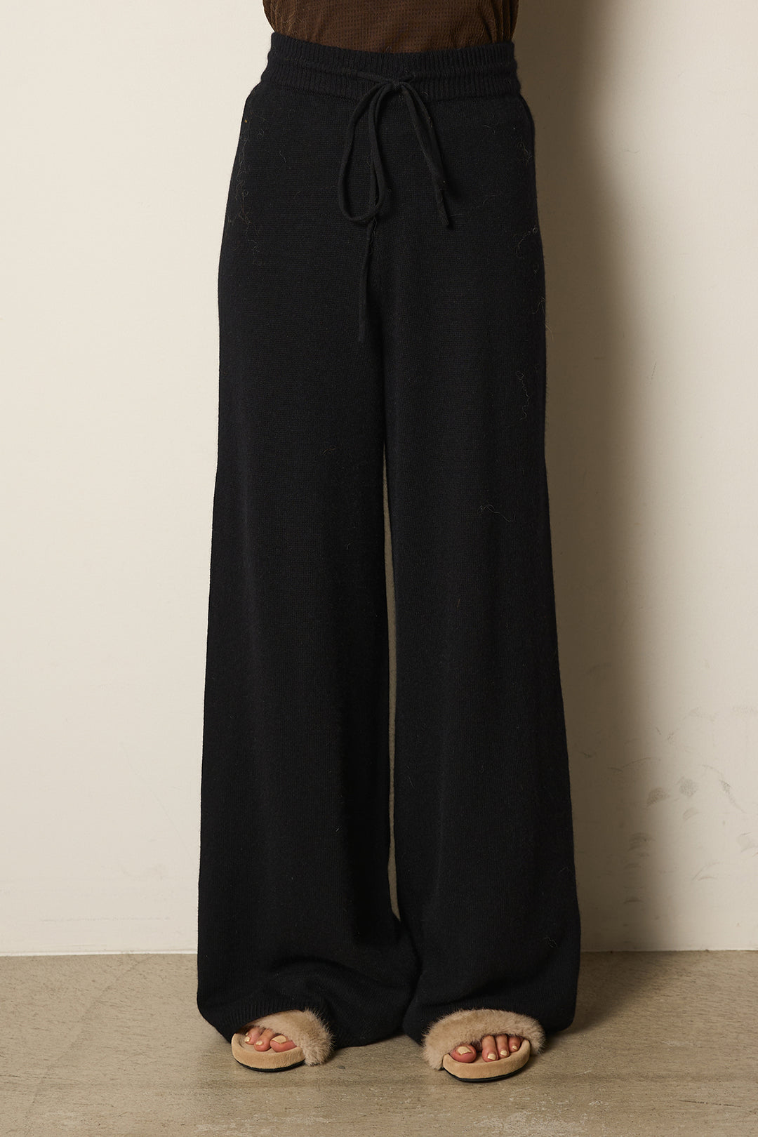 ウエストゴムリラックスニットパンツ