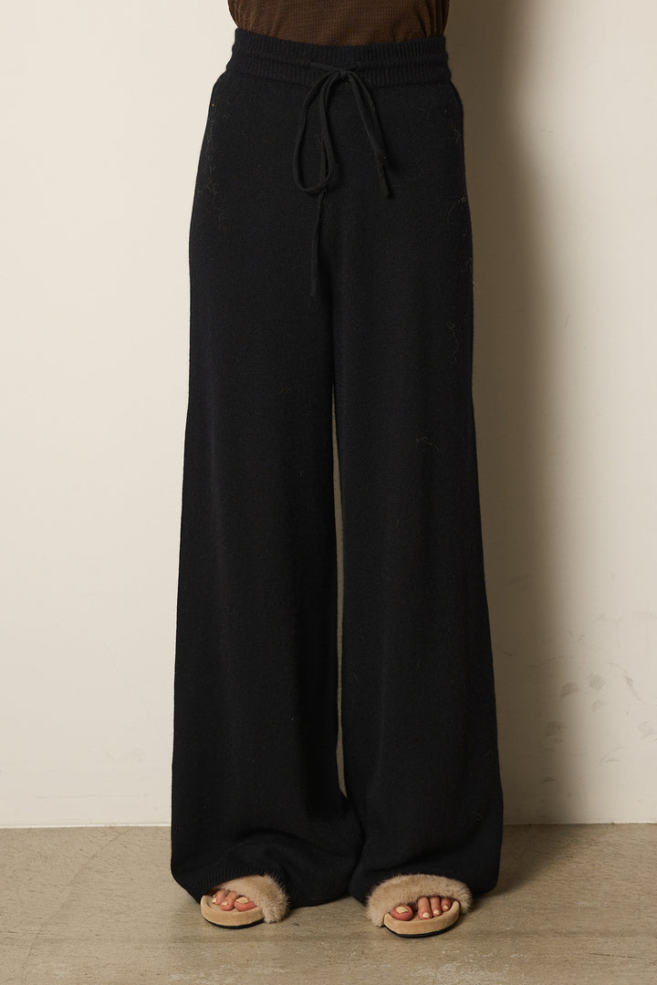 ウエストゴムリラックスニットパンツ