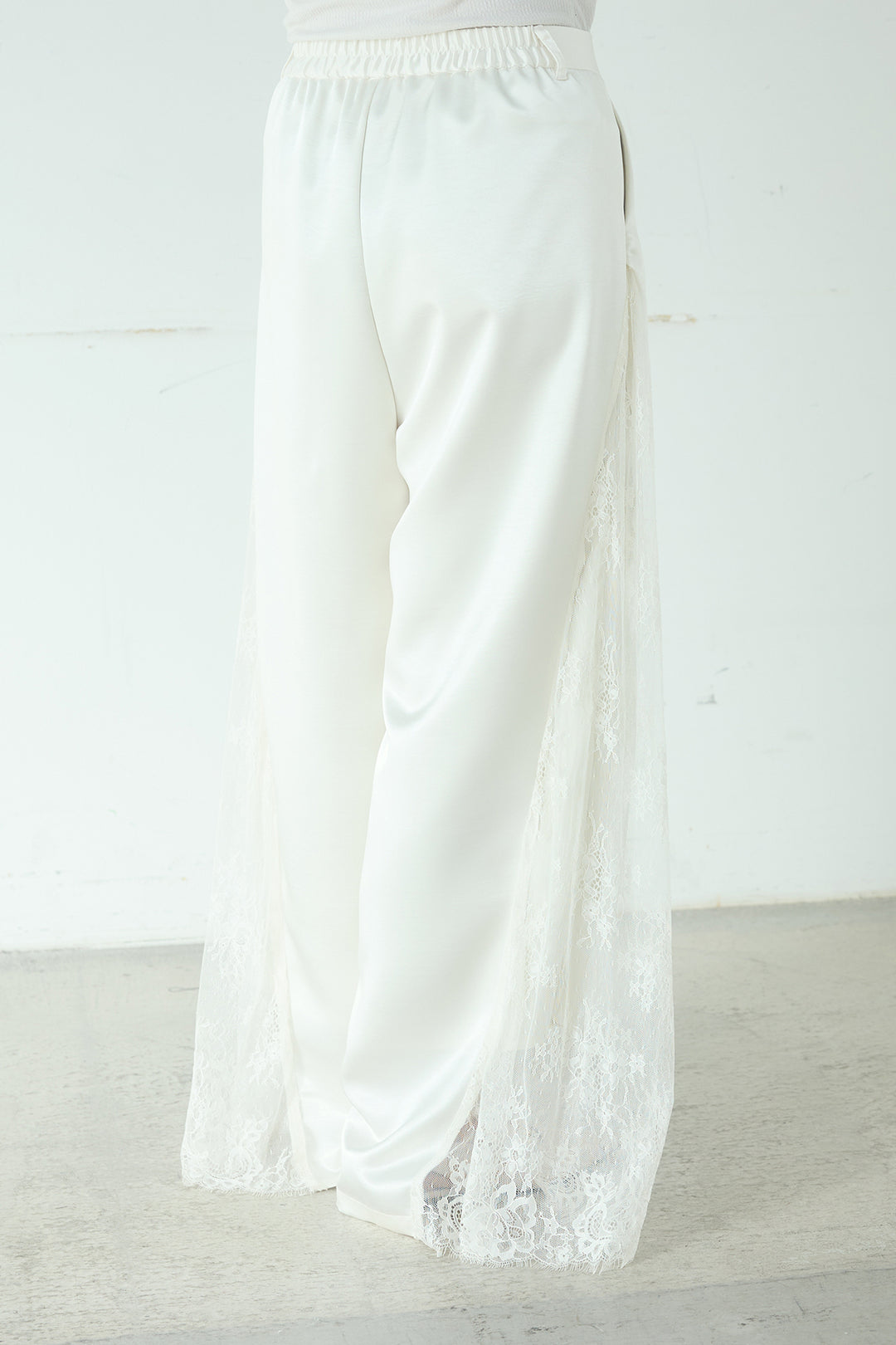 [SET]合繊ツイルバルーンジャケット+サテンレース切り替えタックパンツ(2set)