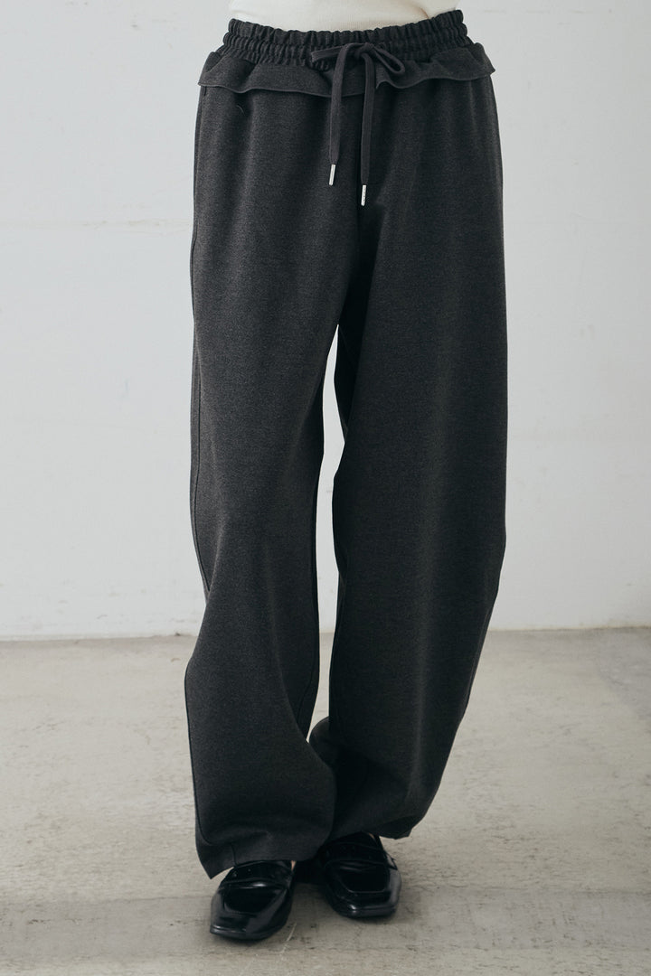 カットダンボールウエストフリルカーブパンツ