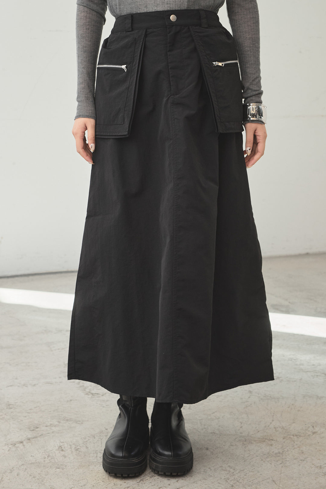 [SET]襟付きナイロンベスト+サイドデザインナイロンスカート+リブシアークルーネック長袖トップス(3set)