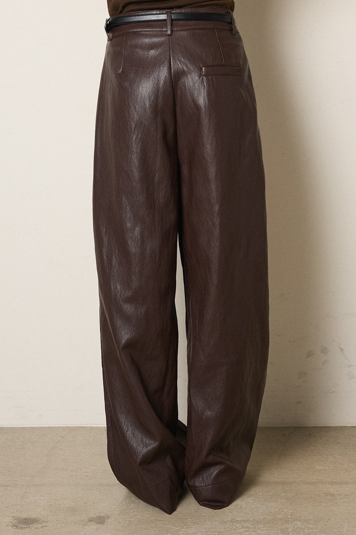 [SET]メタル釦衿付きニットカーディガン+ベルト付きレザーライクタックパンツ(2set)