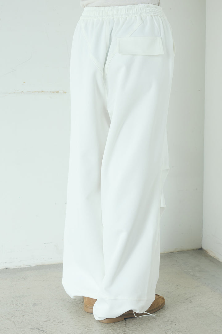 ランダムタックデザインワイドパンツ