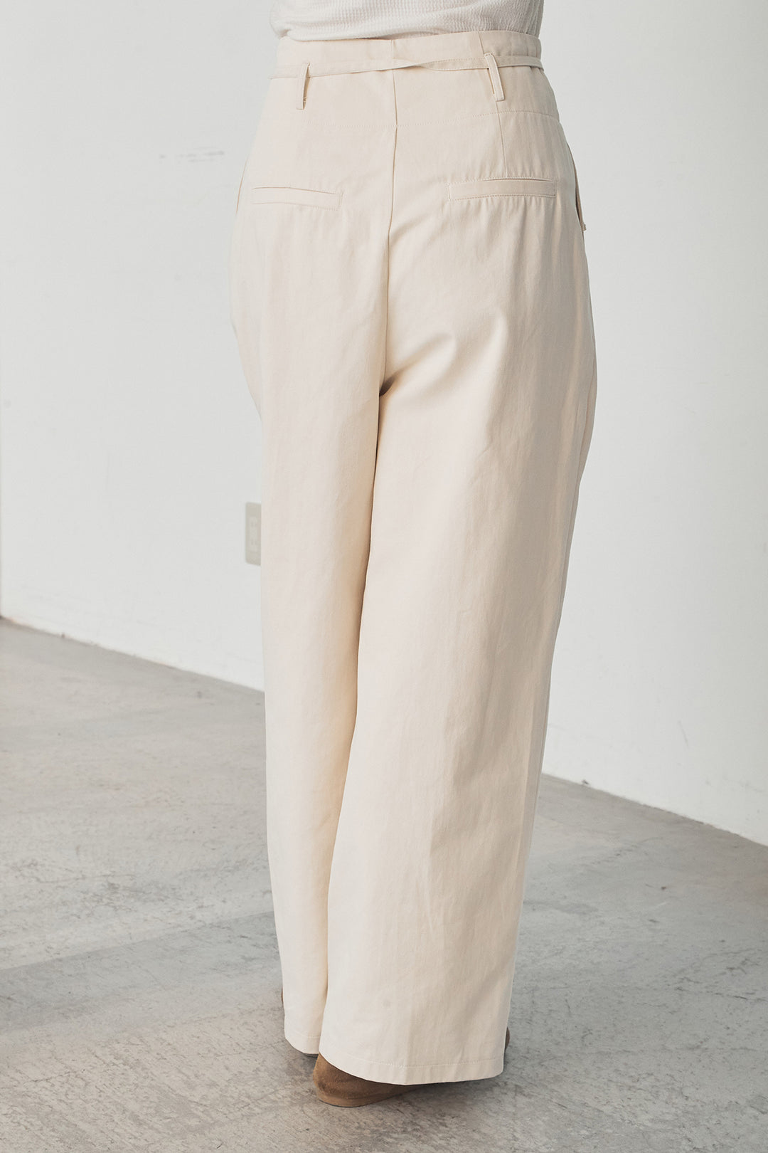 ツイルハイウエストタックパンツ