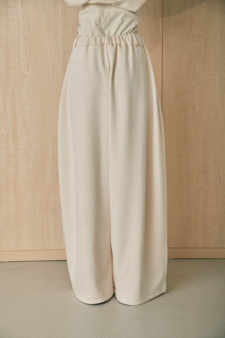 ボンディングタックパンツ