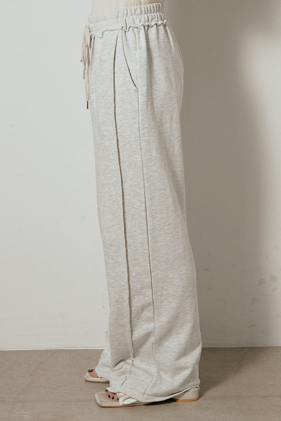 [SET]ハイネックミックスニットトップス+フロントラインデザインワイドスウェットパンツ(2set)