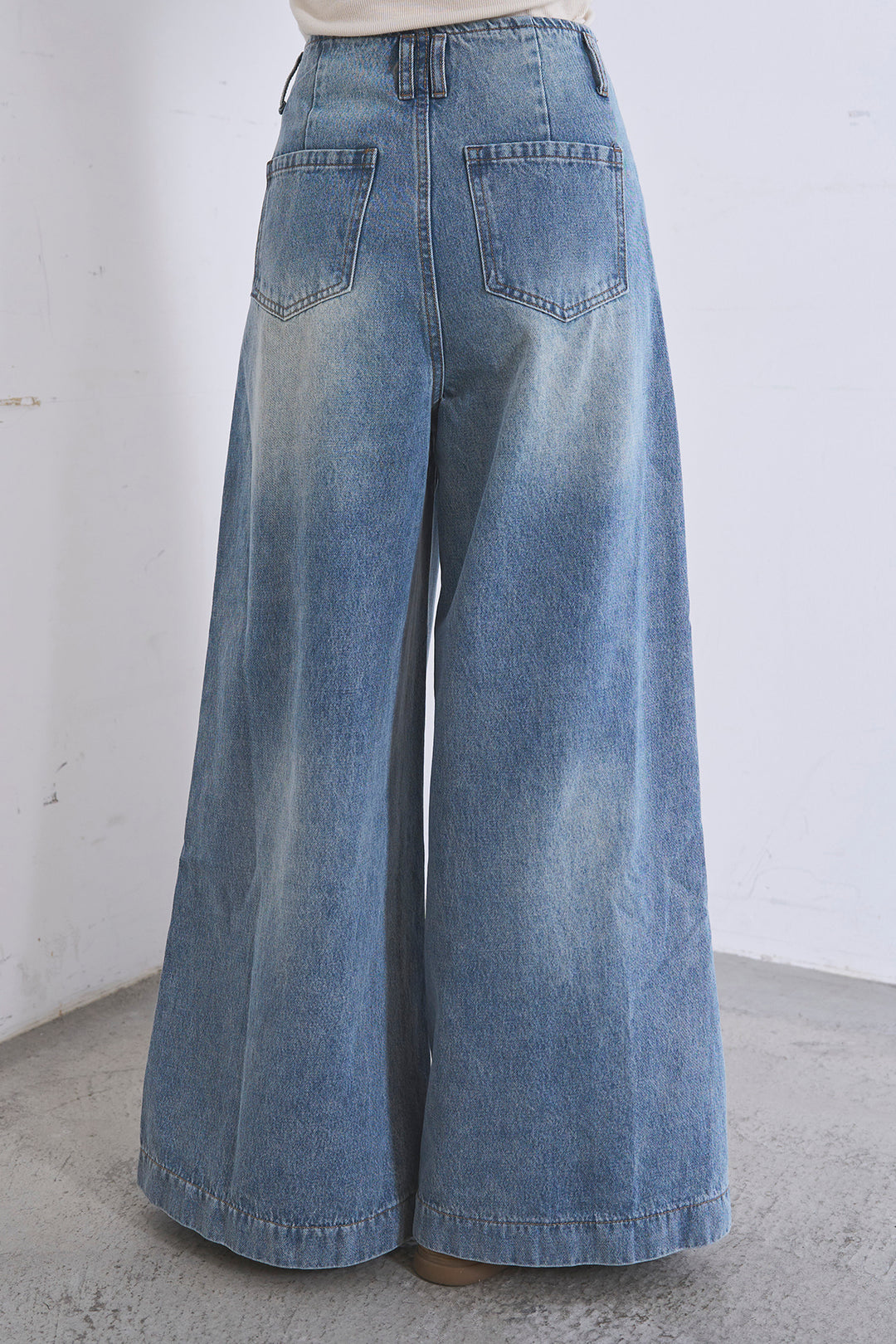 [SET]シアーデニムカーディガン+ベルトループワイドタックデニムパンツ(2set)