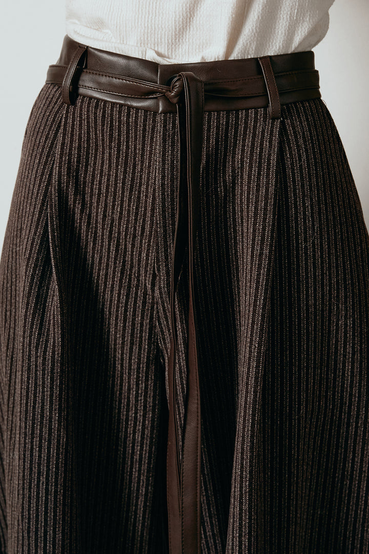 [SET]ノルディック柄Uネックプルオーバー+レザーライク配色ストライプパンツ(2set)