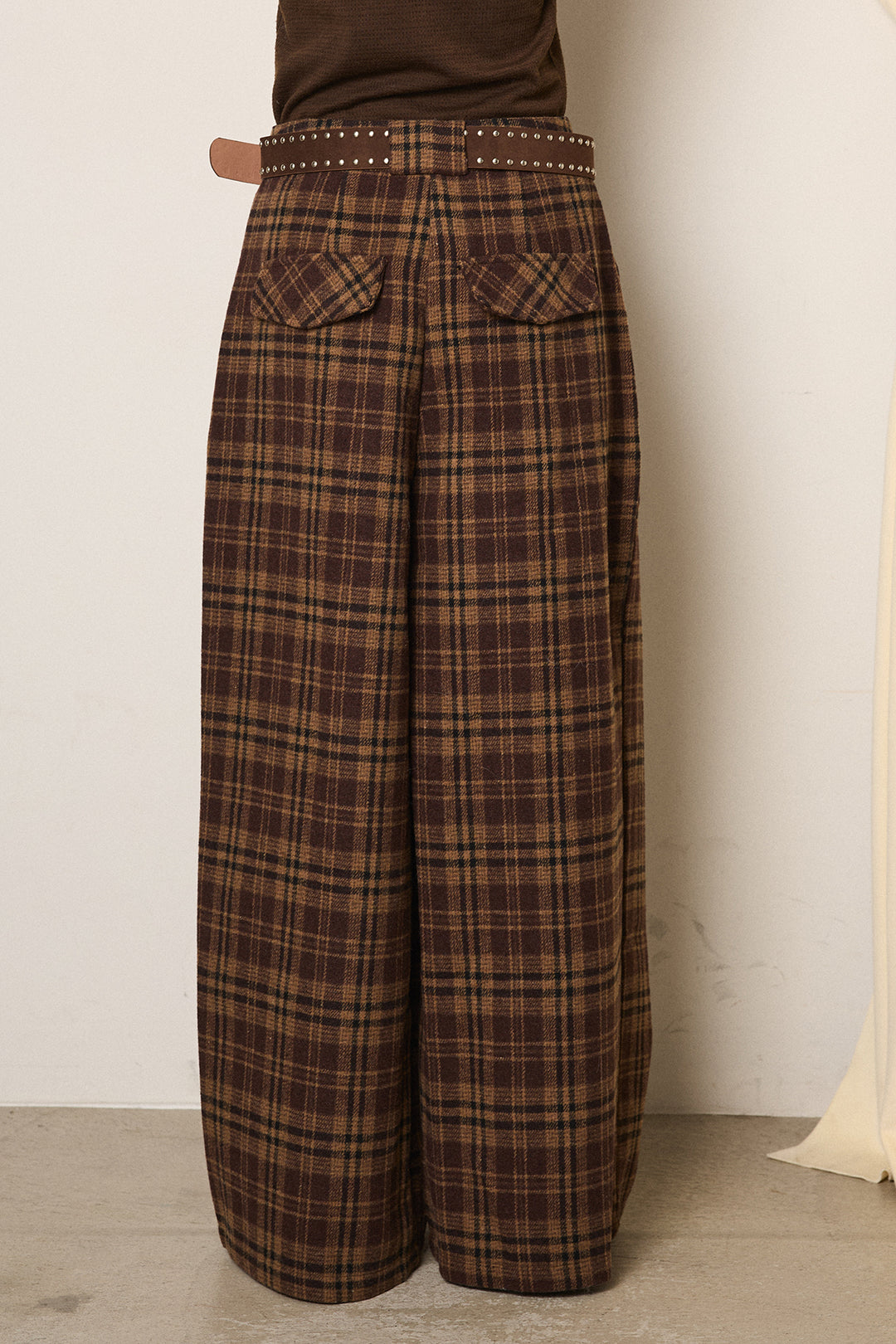 [SET]デニム襟ダブルジップニットトップス+スタッズデザインベルトタータンチェックパンツ(2set)