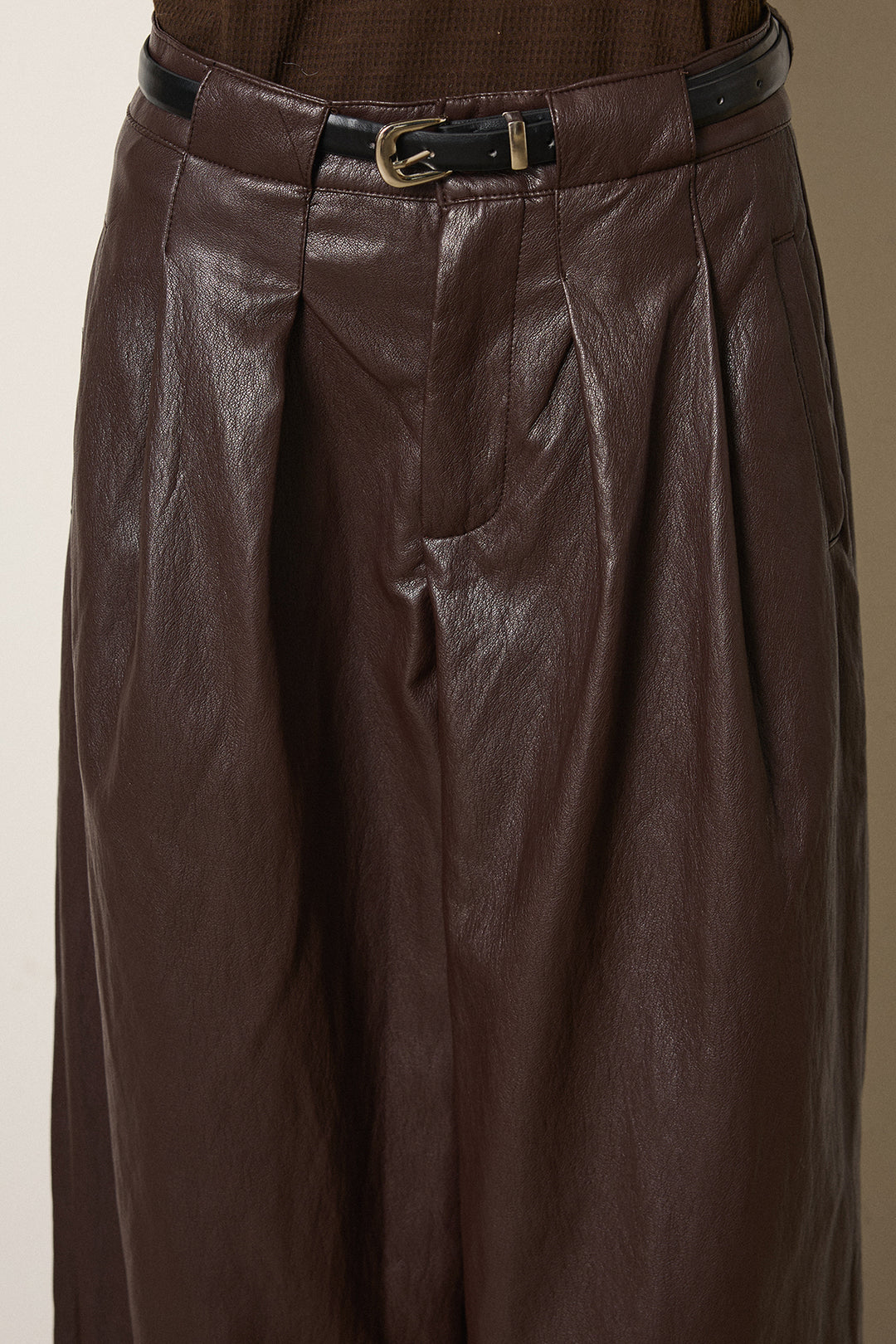 [SET]ボリューム編みニットプルオーバー+ベルト付きレザーライクタックパンツ(2set)