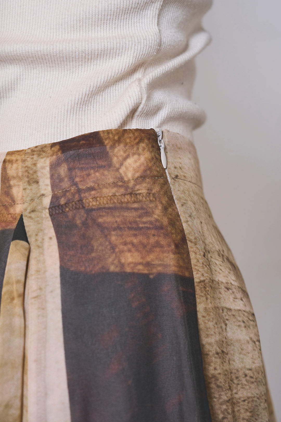 [SET]リネンブレンドシアーサファリシャツ+アートペイント柄スカート(2set)