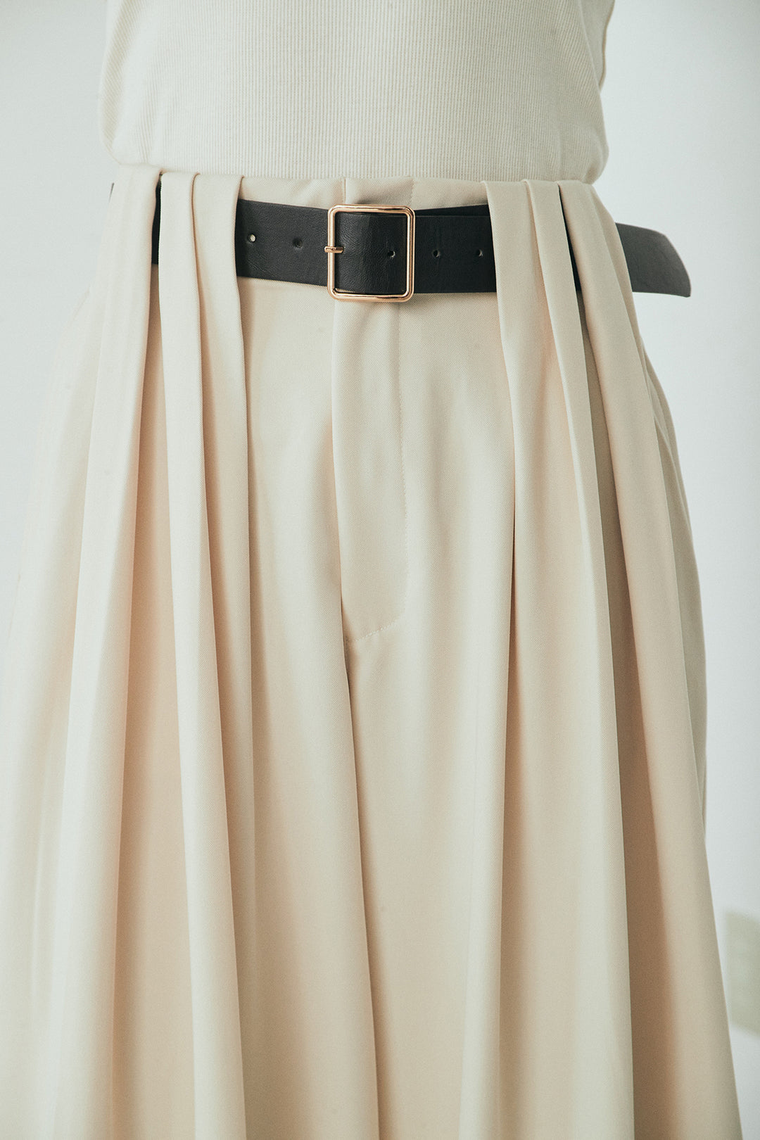 ベルト付きタックデザインハイウエストロングパンツ