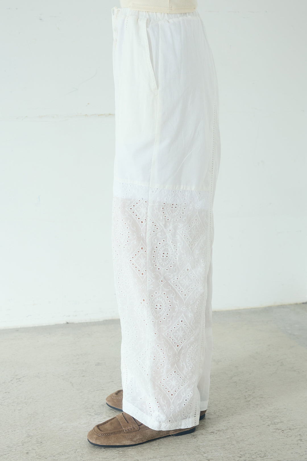 ローンレースイージーパンツ