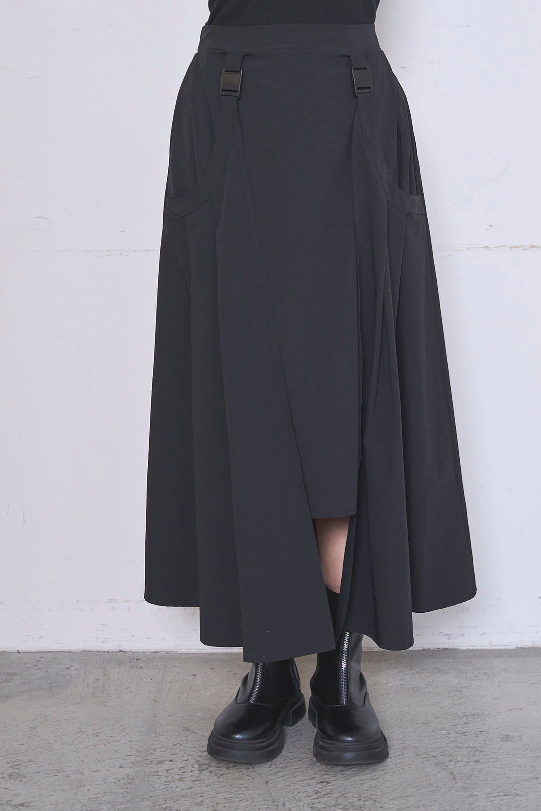 ラップレイヤードアシンメトリーデザインスカート