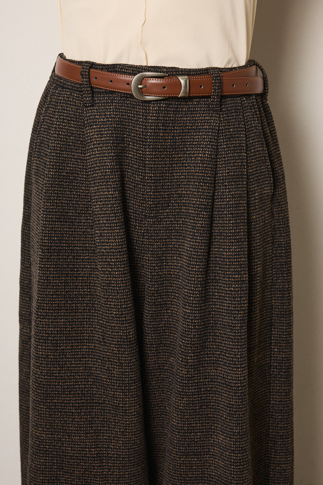 起毛タック入りツイードワイドパンツ