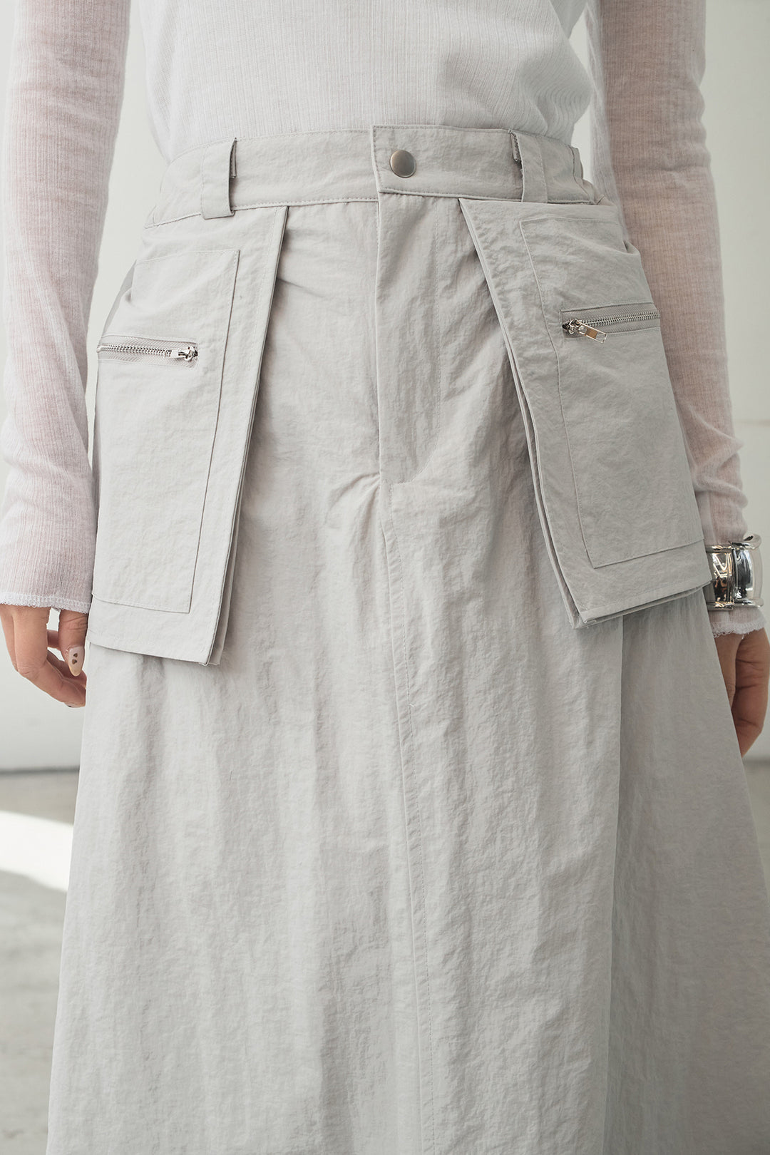 [SET]襟付きナイロンベスト+サイドデザインナイロンスカート+リブシアークルーネック長袖トップス(3set)