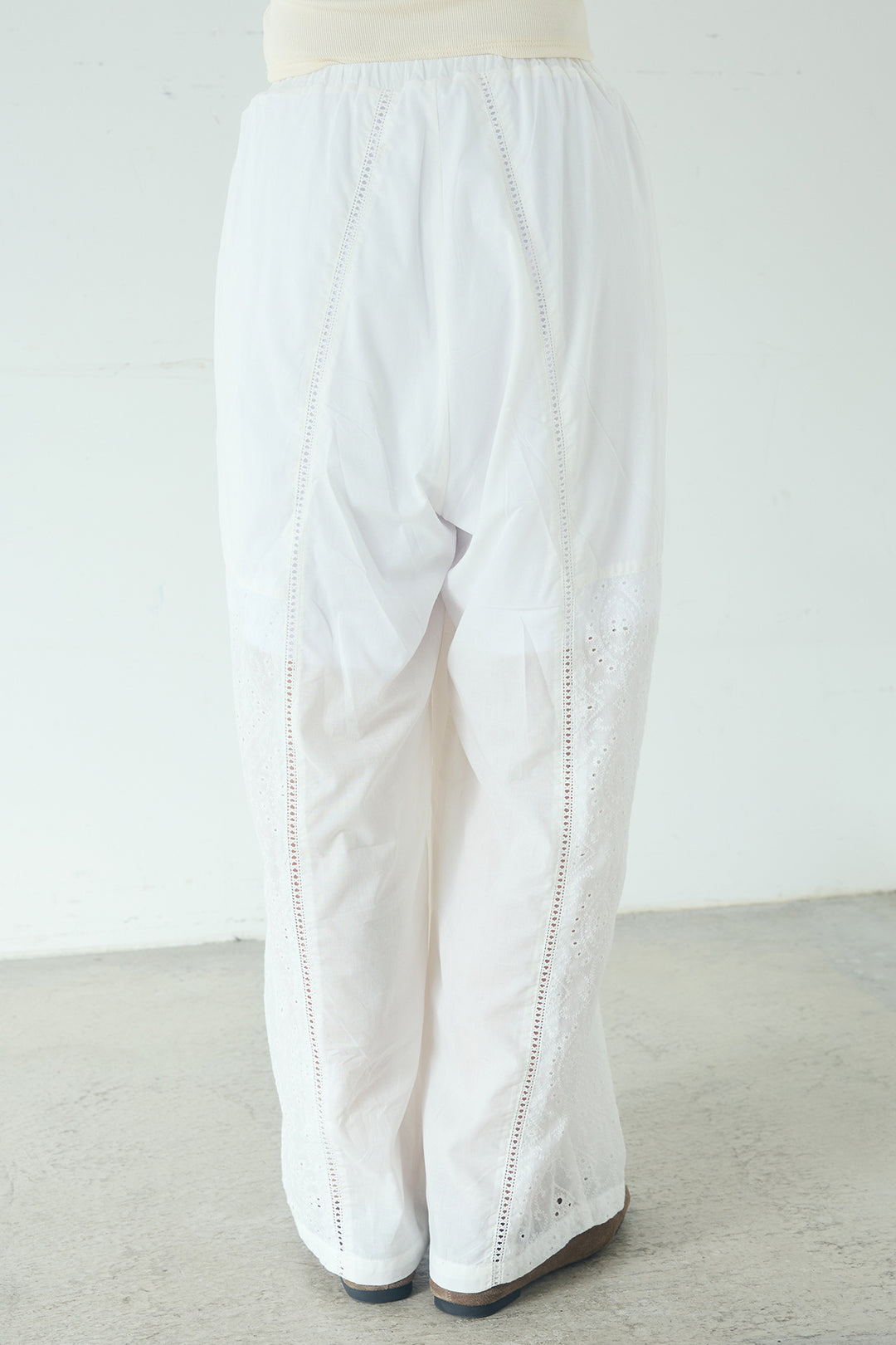 ローンレースイージーパンツ