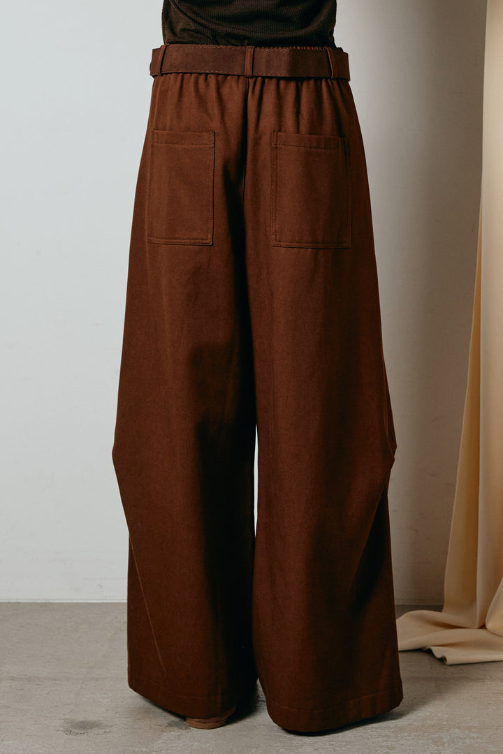太ベルト付きタックデザインワイドパンツ