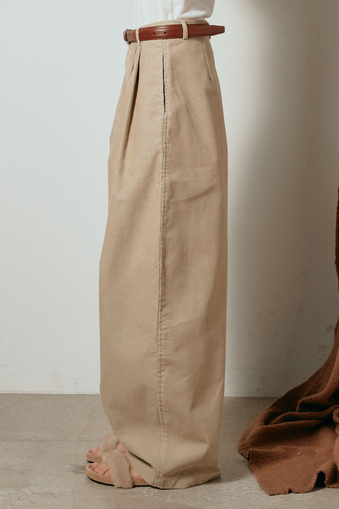 [SET]ハイネックフリンジジップニットトップス+フロントタック入りコーデュロイパンツ(2set)