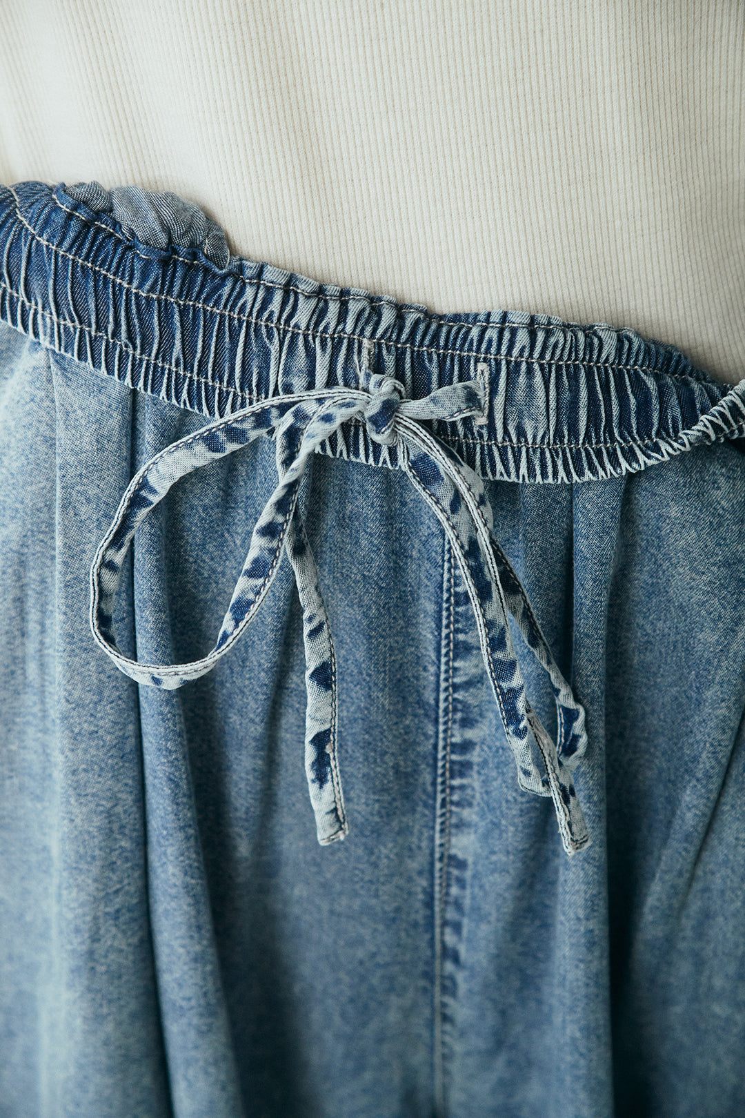 [SET]テンセルデニムシャツ+テンセルデニムイージーワイドパンツ+ストレッチレースクルーネックインナー(3set)