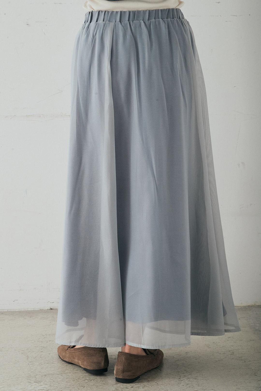 リラックスシアーフレアスカート