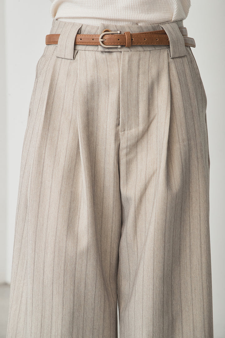 細ベルト付きピンストライプワイドパンツ